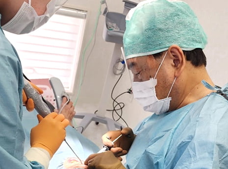 欠損歯の見た目と機能をより自然な形で作り出すインプラント手術 イメージ画像